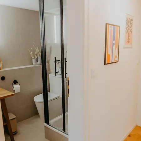 Sleepart Cream Apartment *